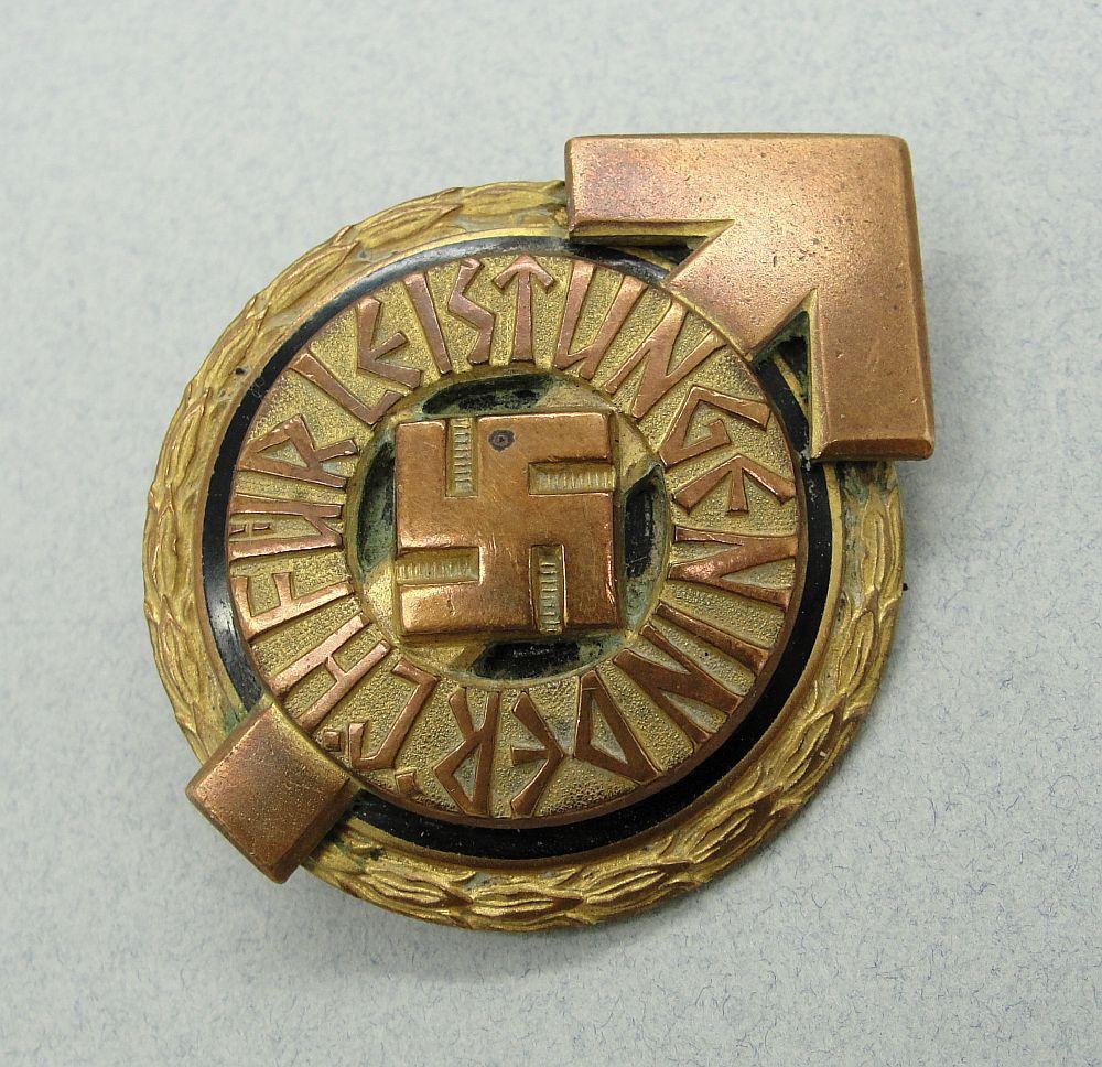 Hitler Youth Golden Leaders Sports Badge by RZM M1/101