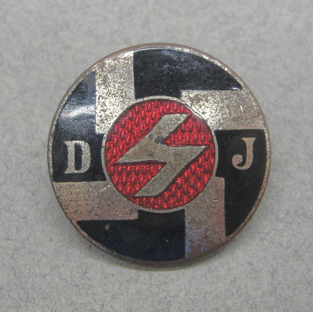 Hitler Youth Deutsches Jungvolk First Pattern Membership Badge