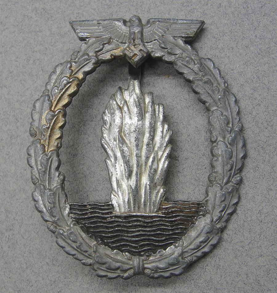 Kriegsmarine Minesweeper Badge by Forster & Barth