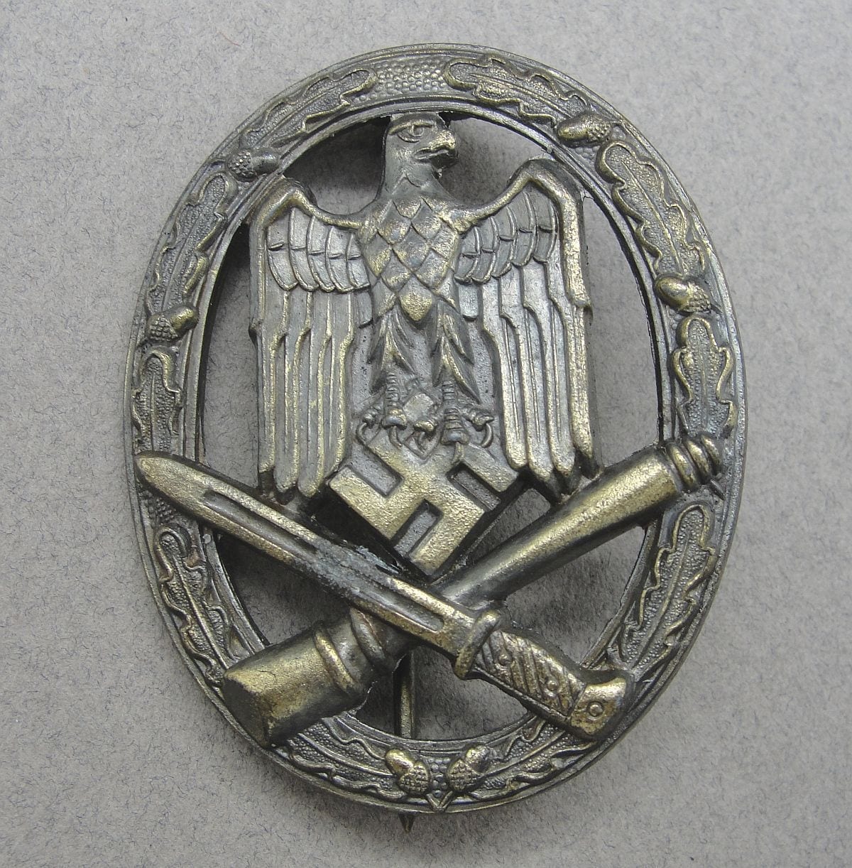 Army/Waffen-SS General Assault Badge by Assmann "A 2"